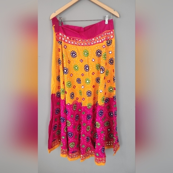 STUNNING Rajasthani lehnga, never worn. Sz small. - Picture 2 of 8